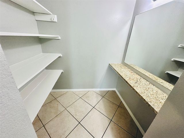 601 W 11th ST 225, Austin, TX 78701