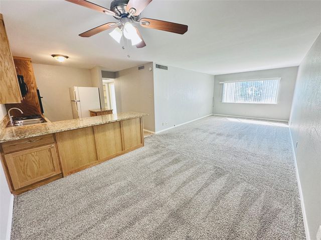 601 W 11th ST 225, Austin, TX 78701