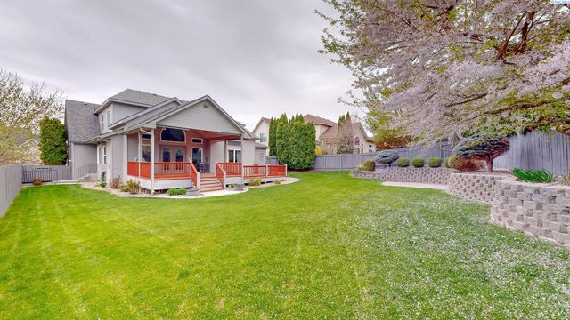 2064 Newhaven Loop, Richland, WA 99352