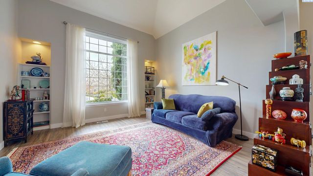 2064 Newhaven Loop, Richland, WA 99352