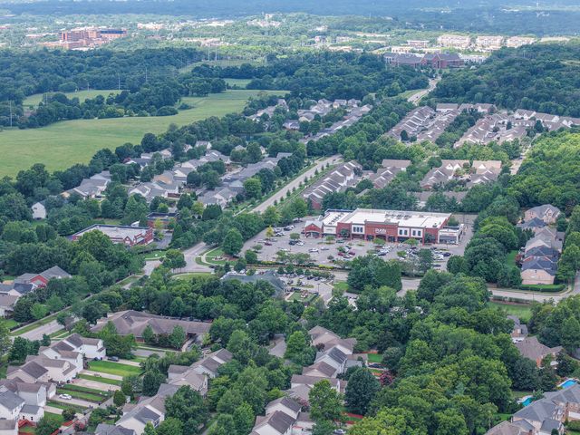 2006 Turning Wheel Ln, Franklin, TN 37067