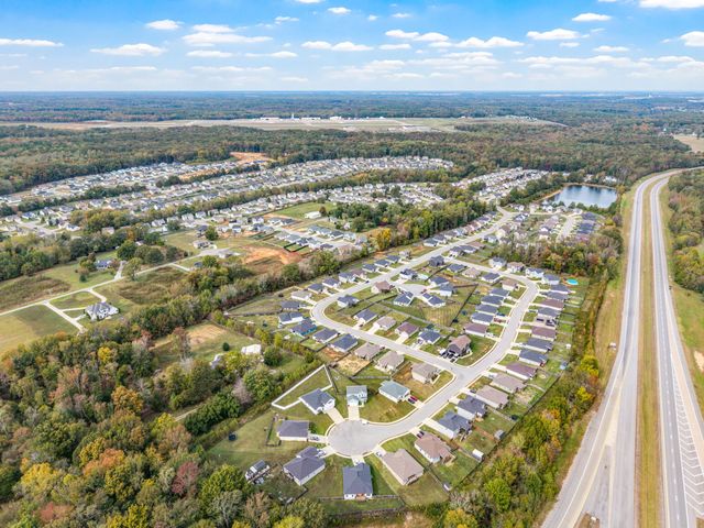 1655 Parkside Dr, Clarksville, TN 37042