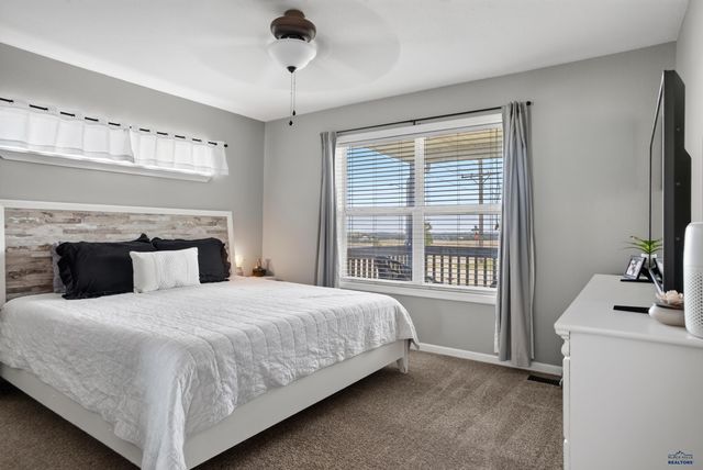 1004 LENNON LANE, Rapid City, SD 57701