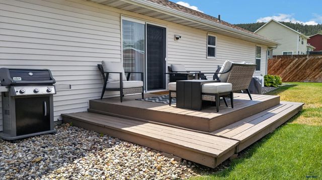 1004 LENNON LANE, Rapid City, SD 57701