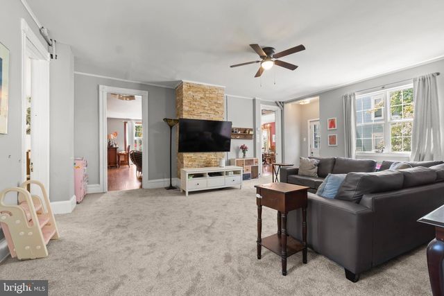9 W CEDAR AVE, Merchantville, NJ 08109