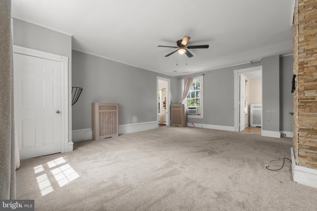 9 W CEDAR AVE, Merchantville, NJ 08109