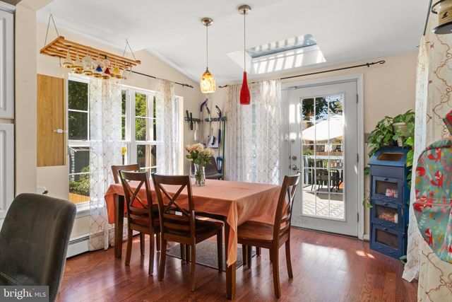 9 W CEDAR AVE, Merchantville, NJ 08109