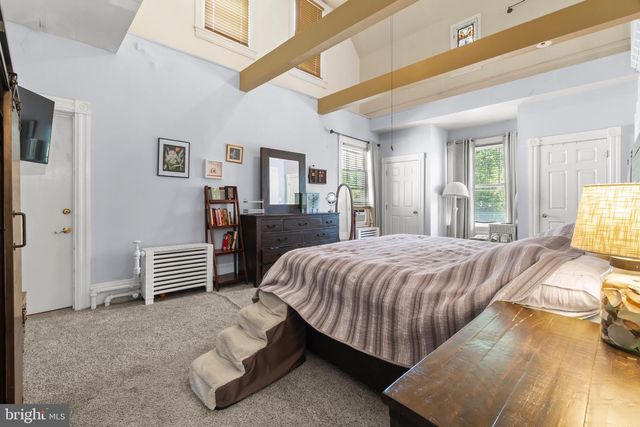 9 W CEDAR AVE, Merchantville, NJ 08109