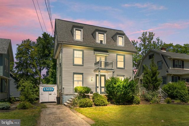 9 W CEDAR AVE, Merchantville, NJ 08109