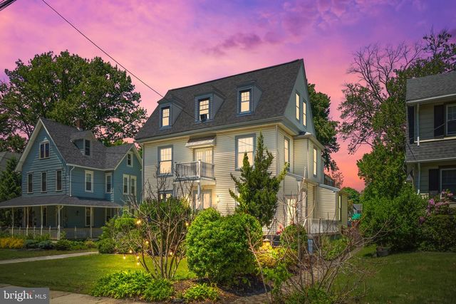 9 W CEDAR AVE, Merchantville, NJ 08109