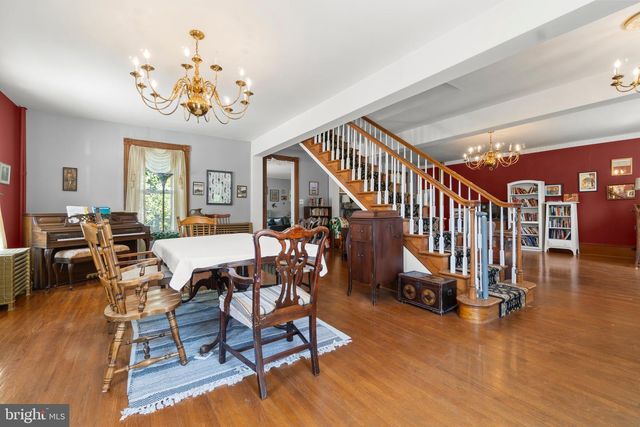 9 W CEDAR AVE, Merchantville, NJ 08109