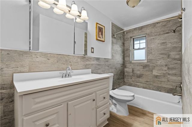 132 The Orchard L, East Windsor, NJ 08512