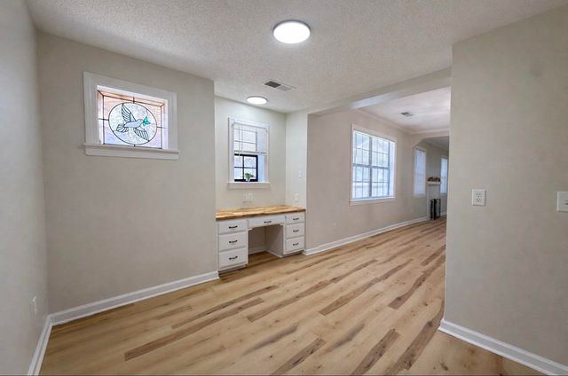 2180 COURT AVE, Memphis, TN 38104