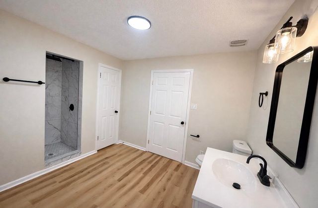 2180 COURT AVE, Memphis, TN 38104