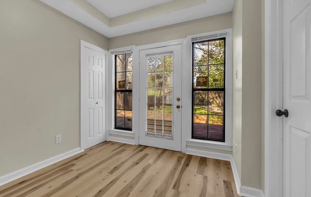 2180 COURT AVE, Memphis, TN 38104