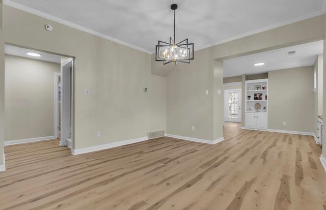 2180 COURT AVE, Memphis, TN 38104