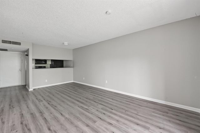 10110 Forum West Drive 406, Houston, TX 77036