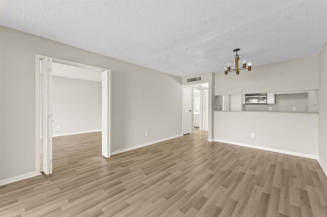 10110 Forum West Drive 406, Houston, TX 77036