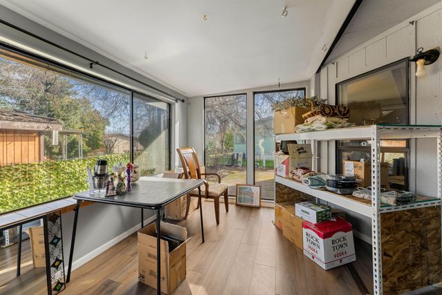 724 Tawn Cheree, Medford, OR 97501