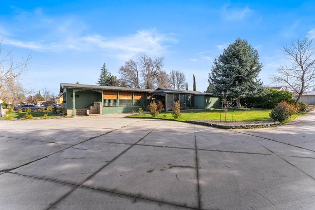 724 Tawn Cheree, Medford, OR 97501