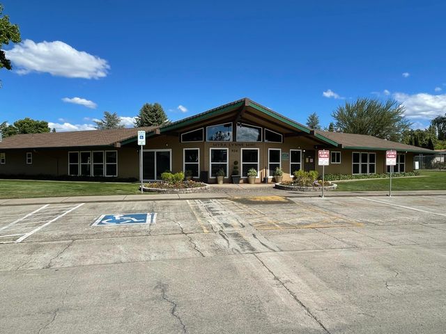 724 Tawn Cheree, Medford, OR 97501