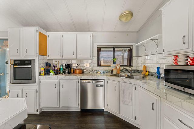 724 Tawn Cheree, Medford, OR 97501