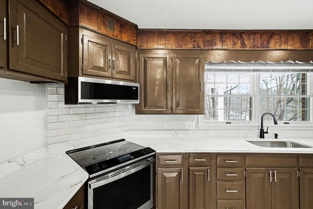 98 DEACON RD, Fredericksburg, VA 22405