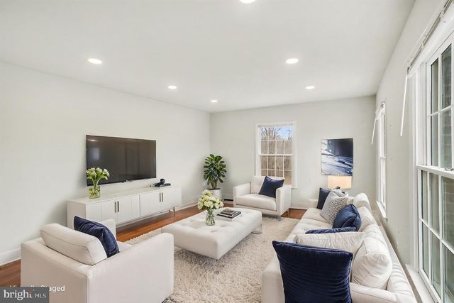 98 DEACON RD, Fredericksburg, VA 22405