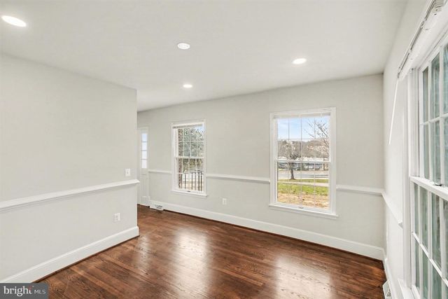 98 DEACON RD, Fredericksburg, VA 22405