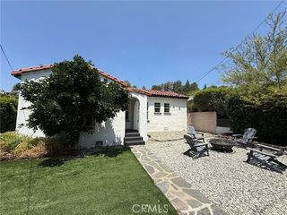 2201 Avon, Los Angeles, CA 90026