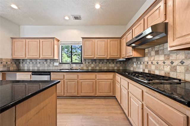2607 Sailboat Drive, Houston, TX 77058