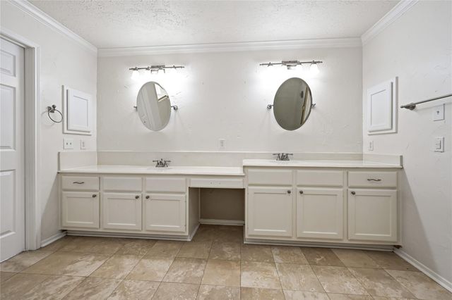 2607 Sailboat Drive, Houston, TX 77058