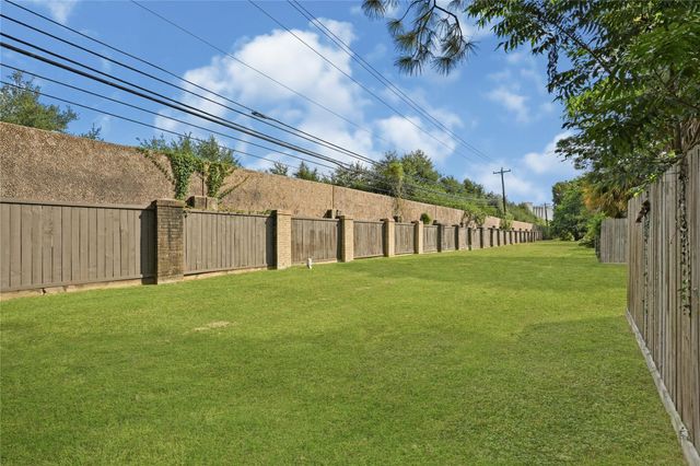 2607 Sailboat Drive, Houston, TX 77058