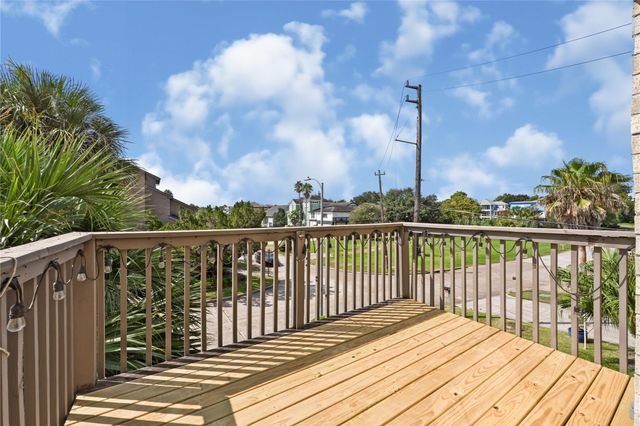 2607 Sailboat Drive, Houston, TX 77058