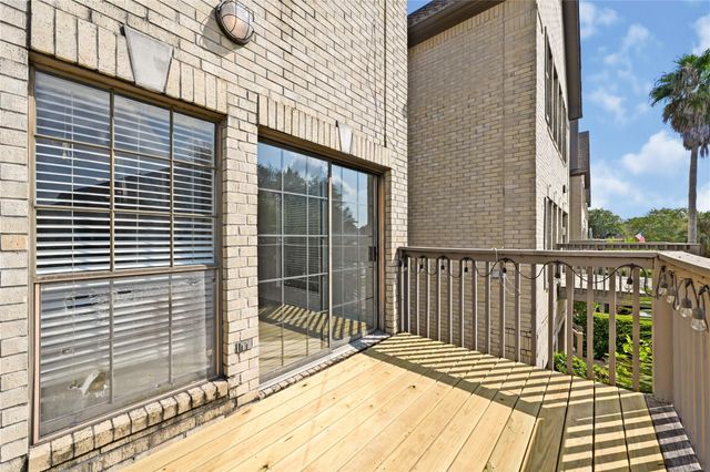 2607 Sailboat Drive, Houston, TX 77058