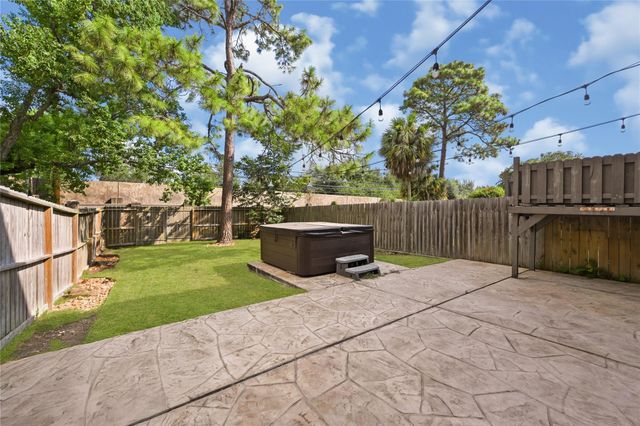 2607 Sailboat Drive, Houston, TX 77058