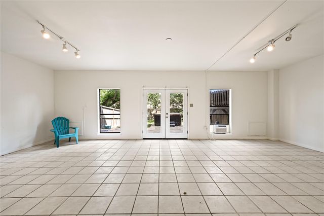 2607 Sailboat Drive, Houston, TX 77058