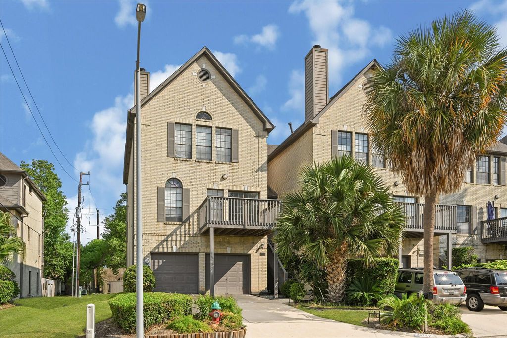 2607 Sailboat Drive, Houston, TX 77058