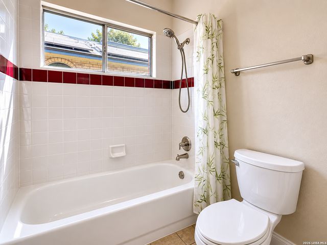 6155 HERITAGE PLACE DR, San Antonio, TX 78240