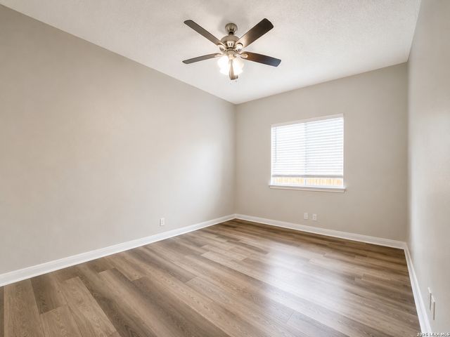 6155 HERITAGE PLACE DR, San Antonio, TX 78240