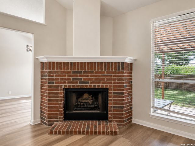 6155 HERITAGE PLACE DR, San Antonio, TX 78240