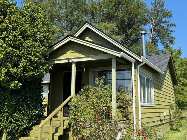 12026 59th Avenue S, Seattle, WA 98178