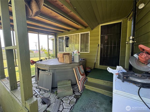 12026 59th Avenue S, Seattle, WA 98178