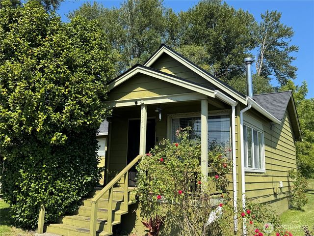 12026 59th Avenue S, Seattle, WA 98178