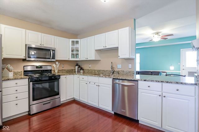 711 N Scott Drive, Greenwood, IN 46142