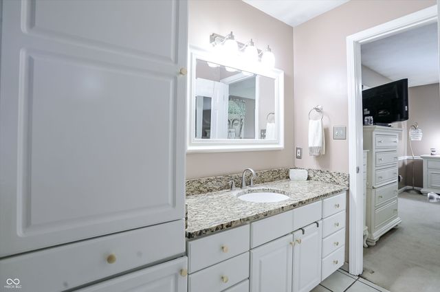 711 N Scott Drive, Greenwood, IN 46142