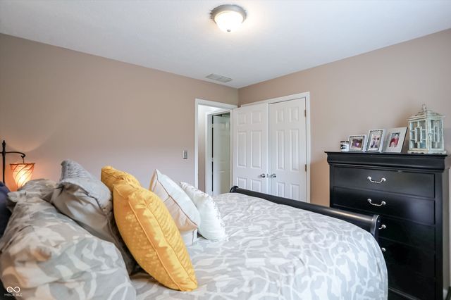 711 N Scott Drive, Greenwood, IN 46142