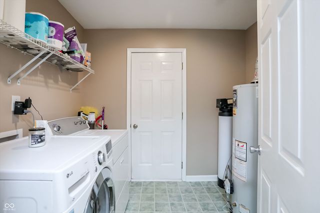 711 N Scott Drive, Greenwood, IN 46142