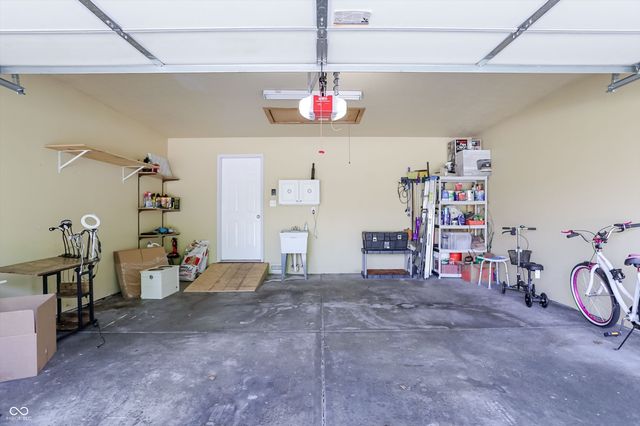 711 N Scott Drive, Greenwood, IN 46142