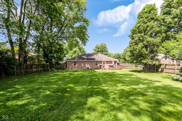 711 N Scott Drive, Greenwood, IN 46142